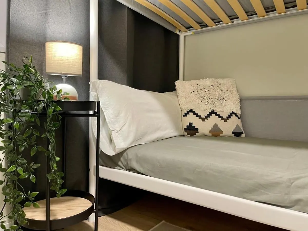 Poble Sec - Modern & Comfy 3 Bedrooms Barcelona